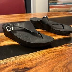 Fitflop Black Sandals, Leather upper Adjustable Buckle, Size 9